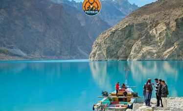 Vibrant turquoise waters of Attabad Lake in Hunza