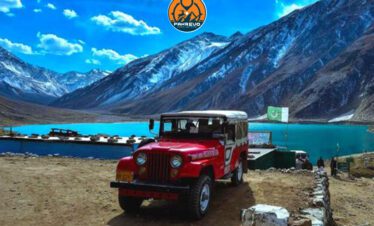 4x4 jeep ride from Naran to scenic Saif-ul-Muluk in Plan My Trip package
